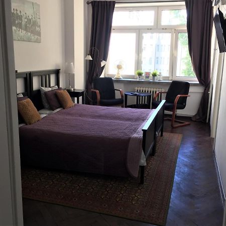 Fiesta Apartament Warsawa Bagian luar foto
