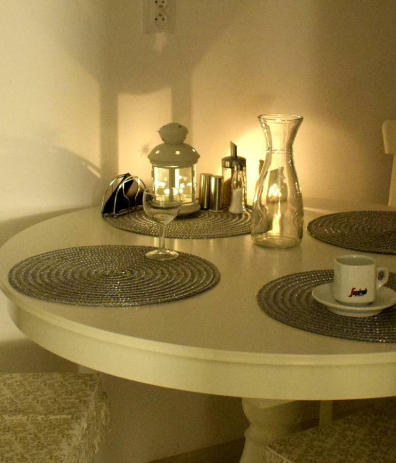 Fiesta Apartament Warsawa Bagian luar foto