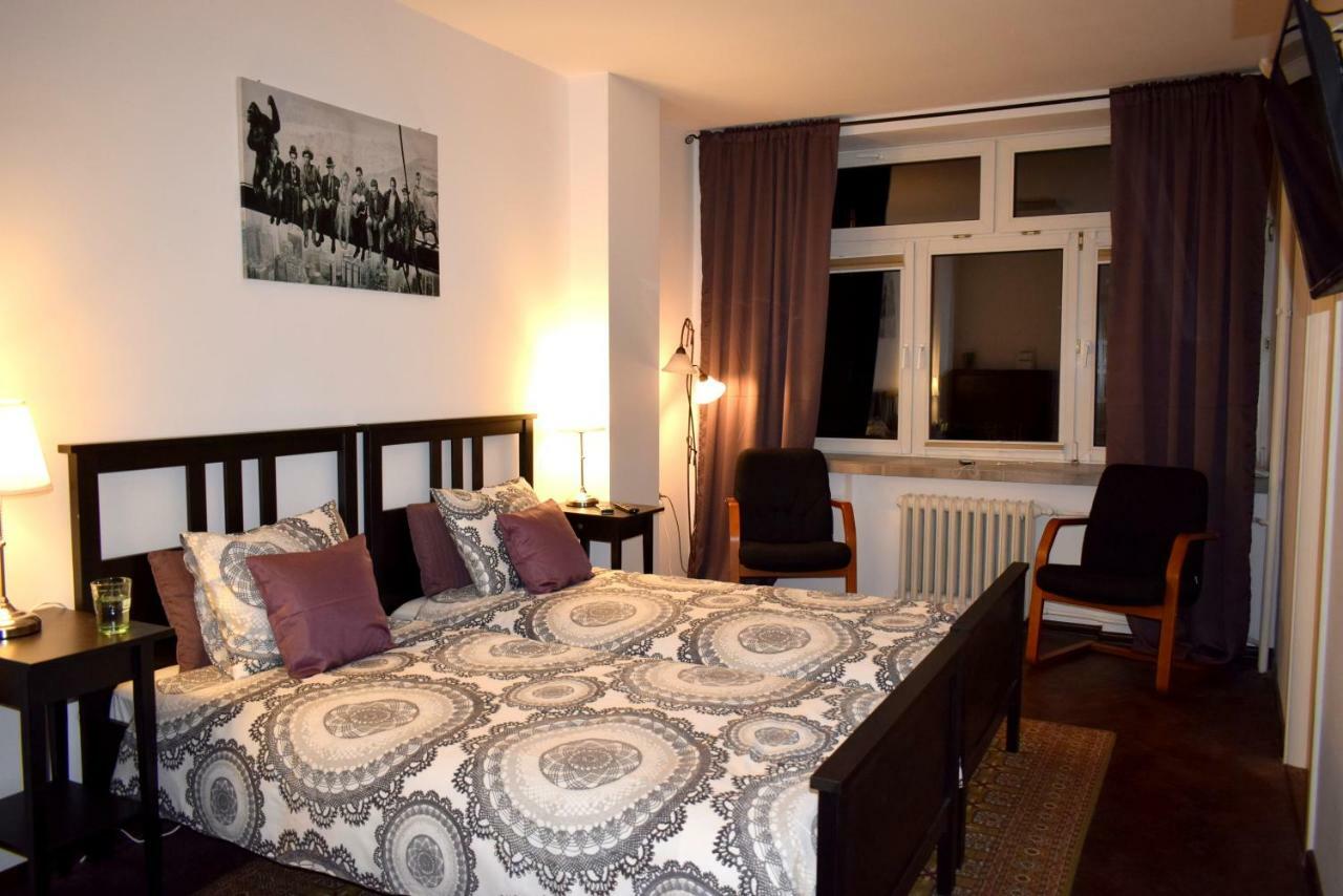 Fiesta Apartament Warsawa Bagian luar foto